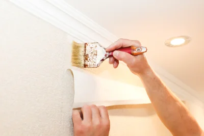 Pose de papier peint à Jussy — revêtements muraux et toiles de verre